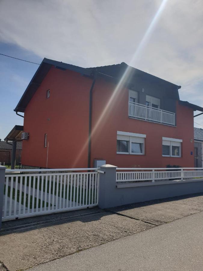 Apartman Sofia Zupanja Eksteriør bilde